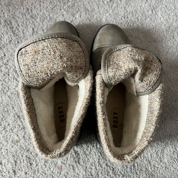 Women’s Roxy boots - Picture 3 of 4